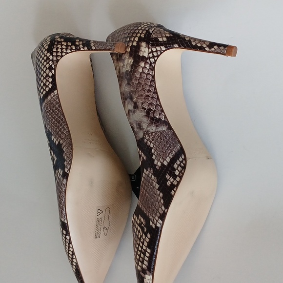 Zara Basic Leather Shoes - Picture 4 of 6